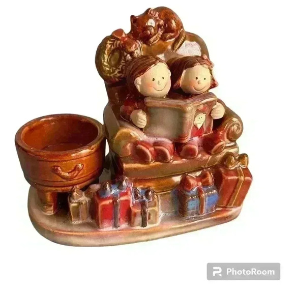 Yankee Candle Christmas Kids Chair Reading Book Tree Wreath Santa Cat Tealight - Picture 1 of 10